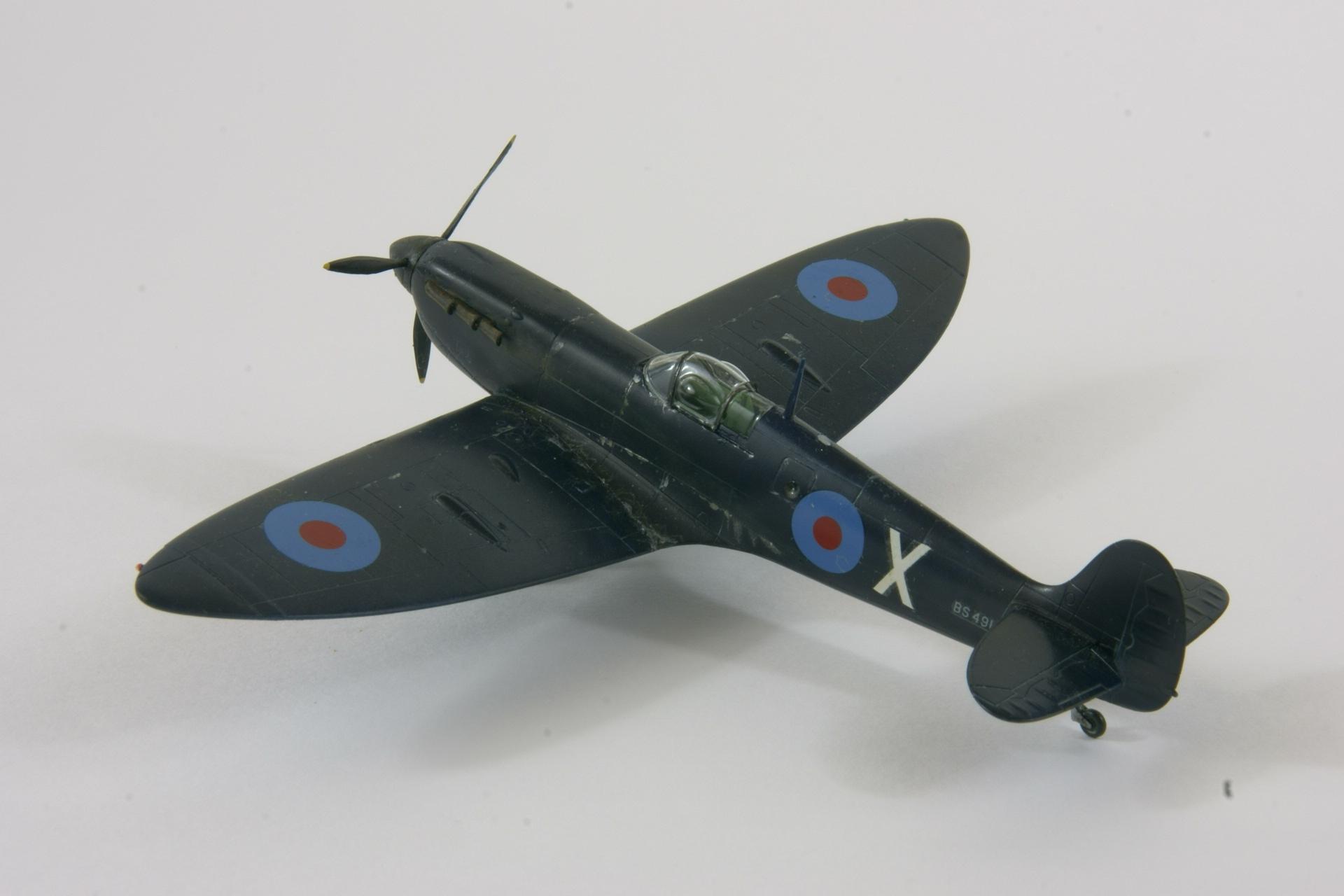 Supermarine spitfire pr iv trop 2