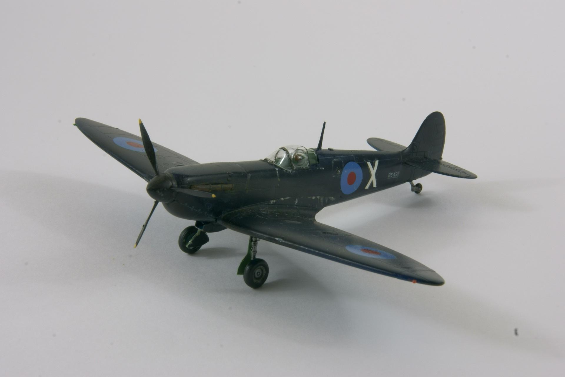 Supermarine spitfire pr iv trop